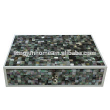 Black mother-of-pearl storage box for hotel amenity set